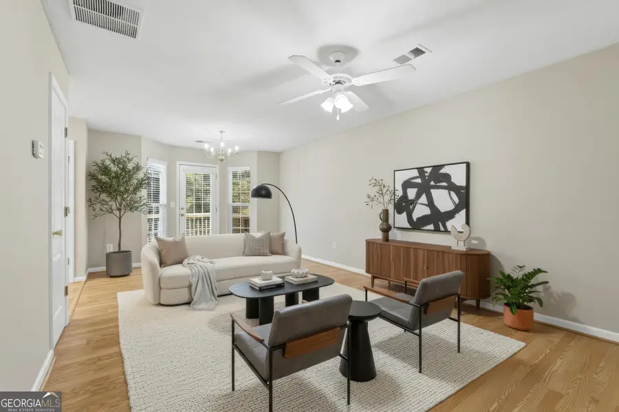 531 Fox Creek Crossing, Woodstock, GA 30188 - Image #2