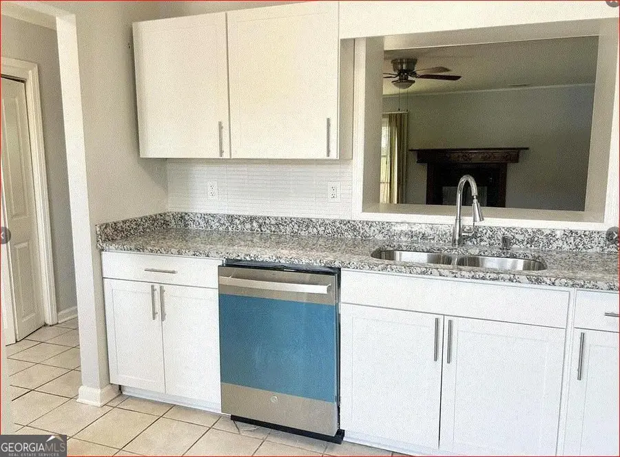 1021 Thornwoode Lane, Stone Mountain, GA 30083 - Image #3