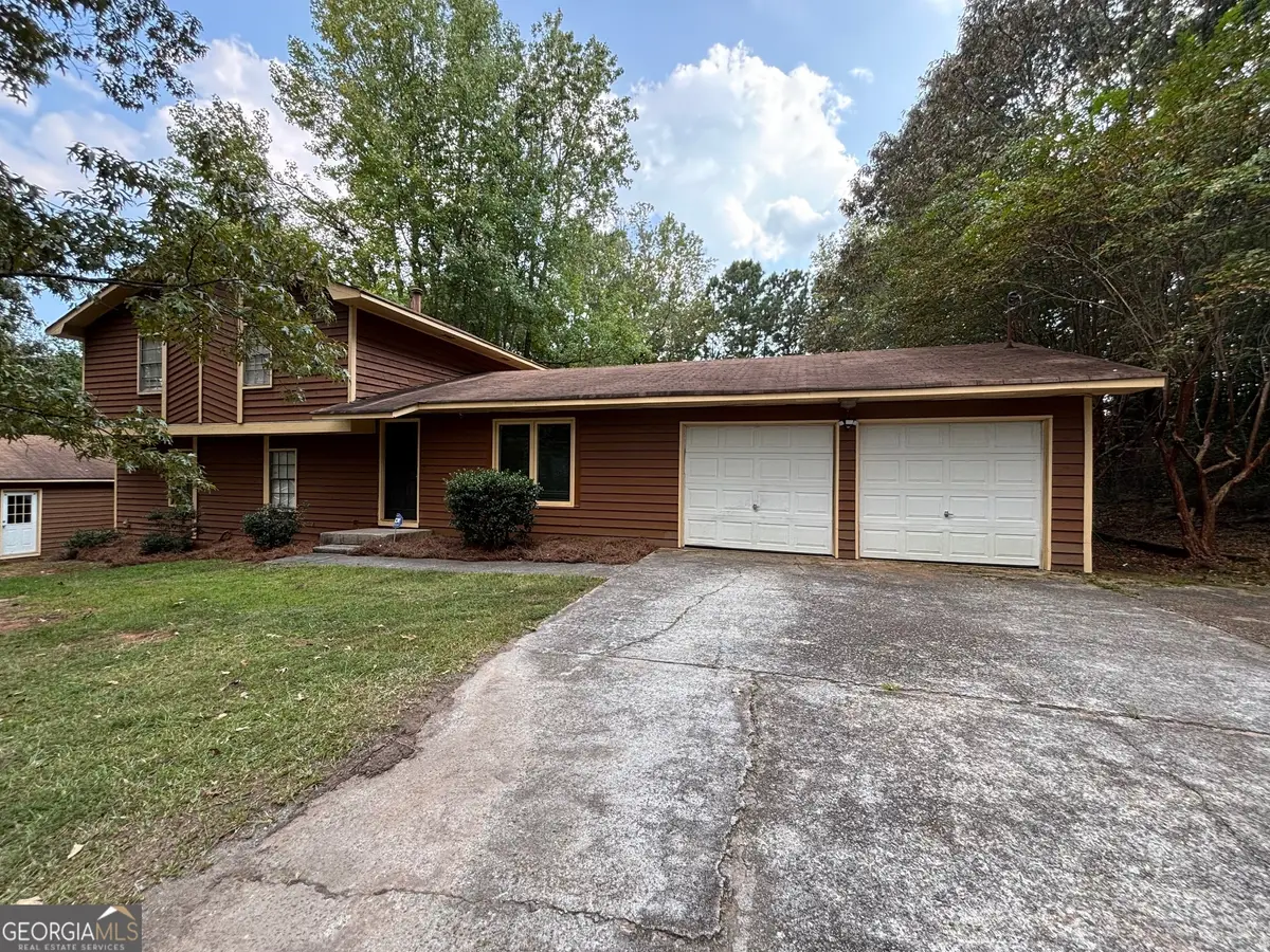 107 S Circle Drive, Ellenwood, GA 30294 - Image #1
