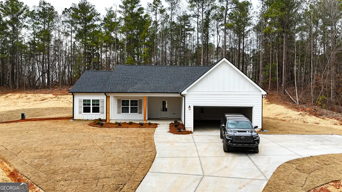 69 Derring Circle, Newnan, GA 30263 - Image #1