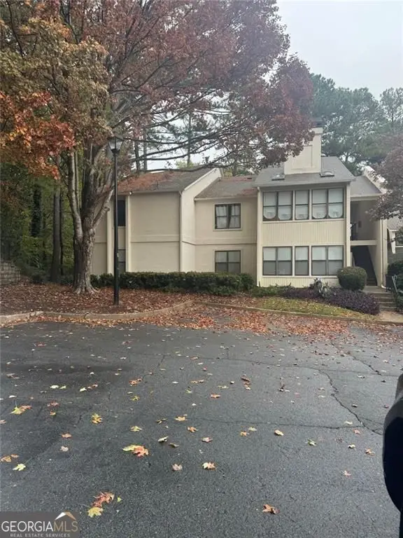 2401 Huntingdon Chase, Atlanta, GA 30350