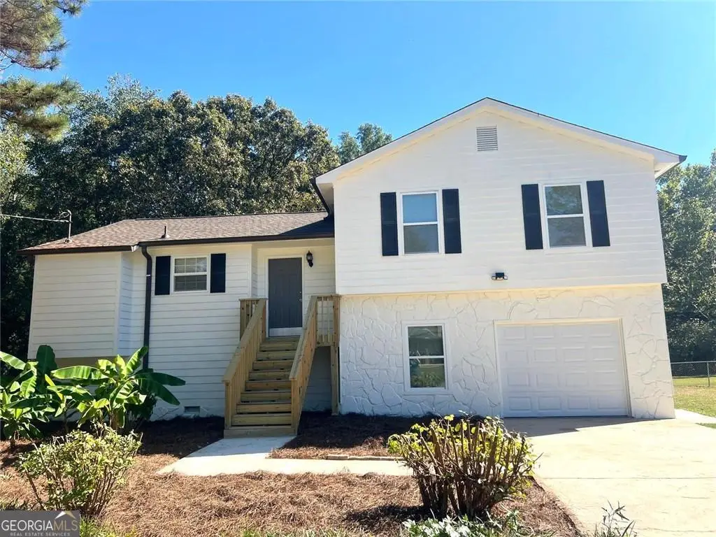 85 Edelweiss Drive, Fairburn, GA 30213 - Image #1