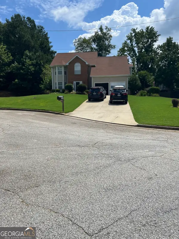 717 Conisburgh Court, Stone Mountain, GA 30087