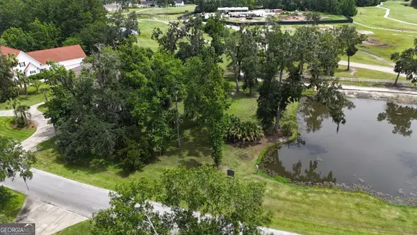 370 Oak Grove Island Drive, Brunswick, GA 31523