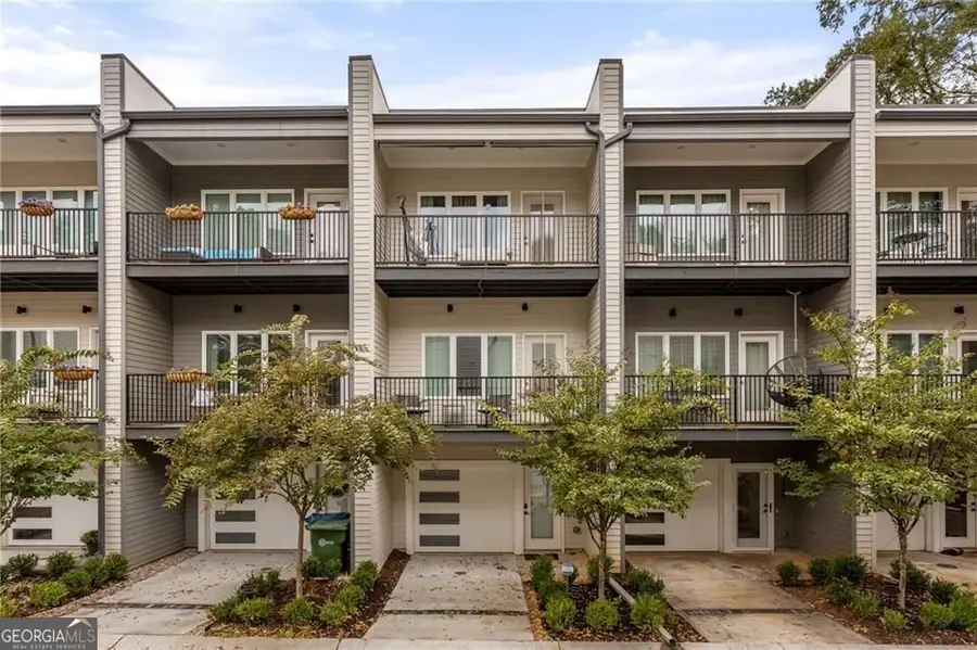 1446 Walker Place Se, Atlanta, GA 30317 - Image #2