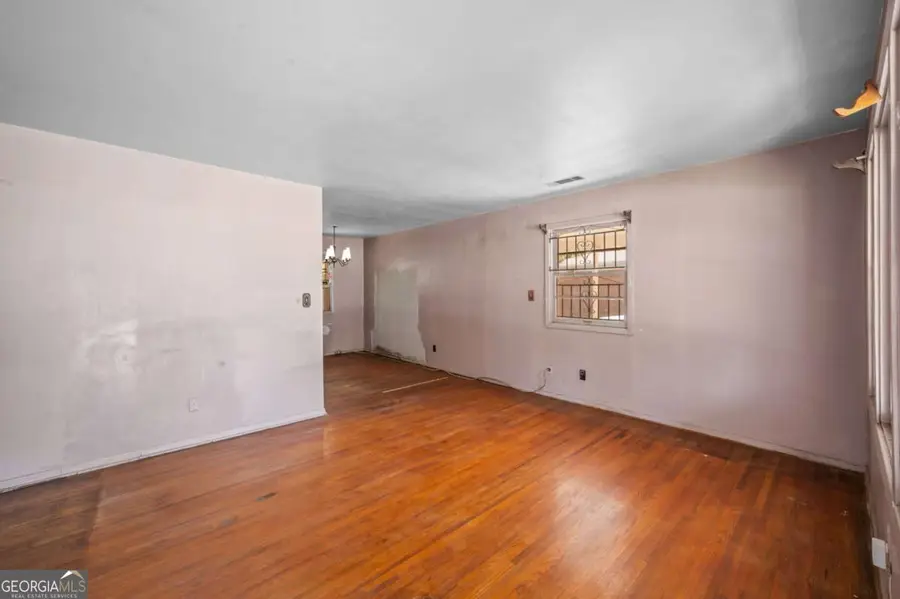 679 Bolton Road Nw, Atlanta, GA 30331 - Image #2