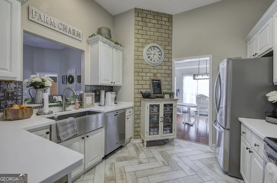 190 Woodford Way Se, Calhoun, GA 30701 - Image #2