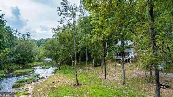 101 Creekside Cabin Trail, Talking Rock, GA 30175