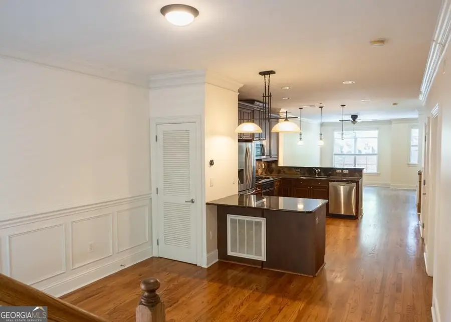 5523 Glenridge Park Ne, Atlanta, GA 30342 - Image #2