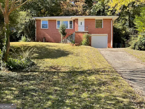 2492 Hunting Valley Drive, Decatur, GA 30033