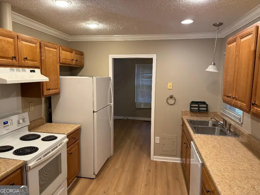 382 Sherwood Drive, Clarkesville, GA 30523 - Image #2