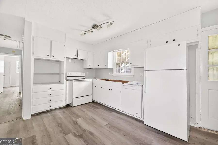 971 Canyon Trail Sw, Marietta, GA 30060 - Image #3