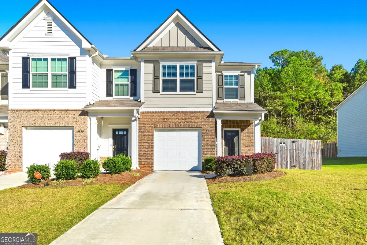 5848 Union Walk Drive, Union City, GA 30291 - Image #1
