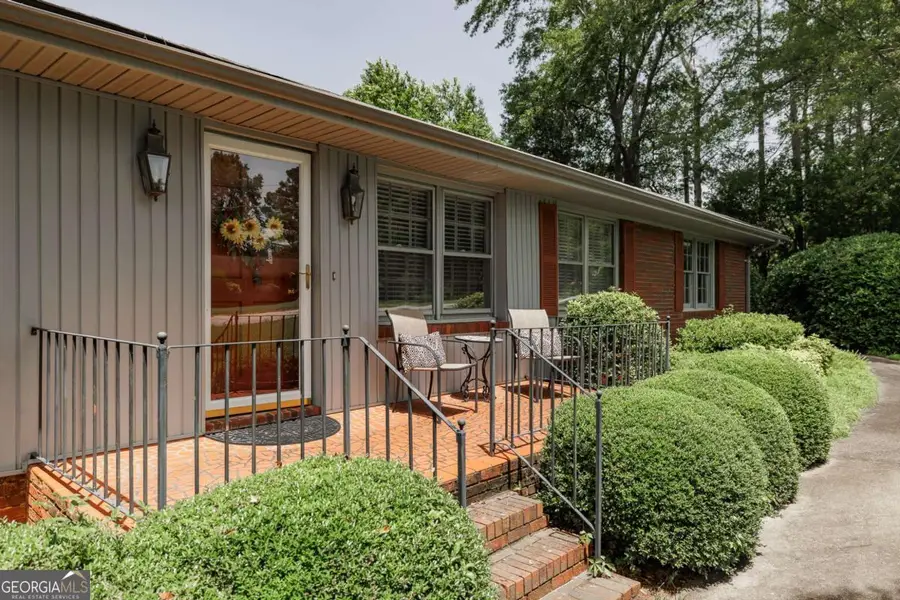 110 S Homewood Drive, Athens, GA 30606 - Image #2