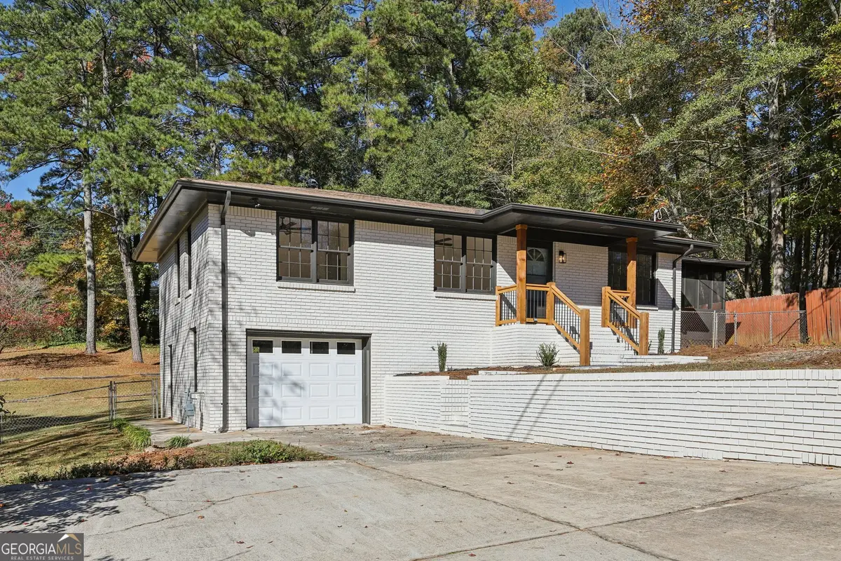 3004 Michael Drive Sw, Marietta, GA 30060 - Image #1