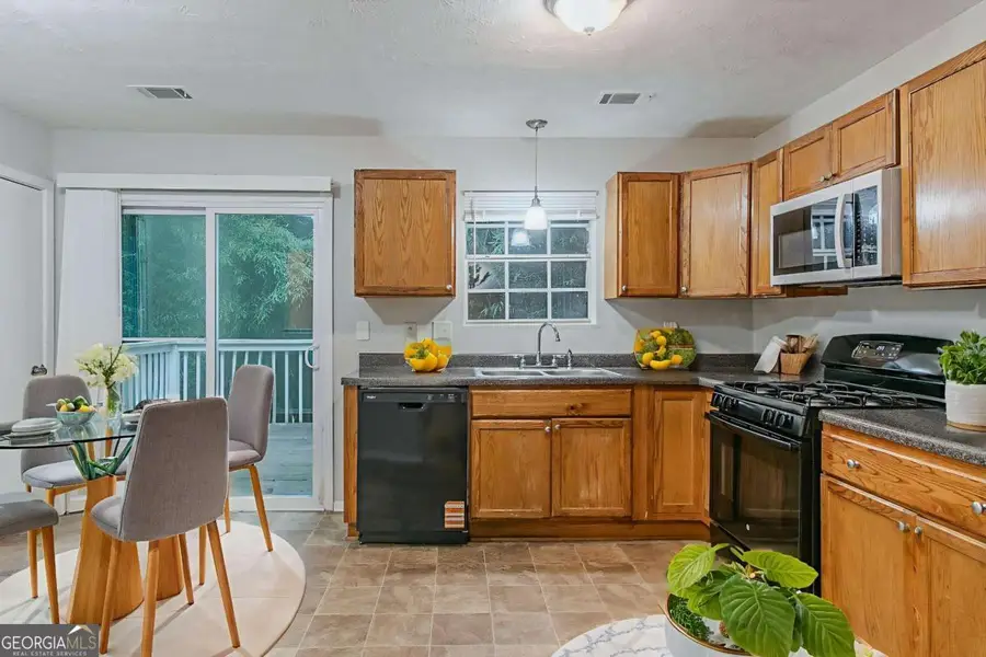 4634 Garden Hills Drive, Stone Mountain, GA 30083 - #3