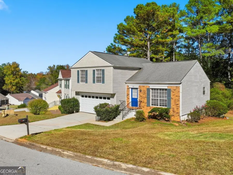 672 Stonebridge Loop, Lithonia, GA 30058 - Image #2