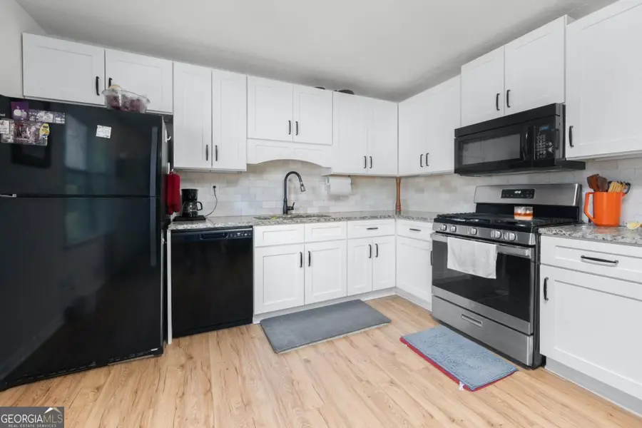 245 Amanda Court, Stockbridge, GA 30281 - Image #3