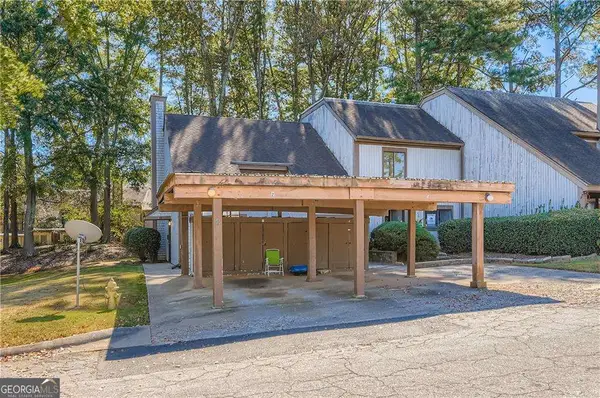 2 Willowick Drive, Lithonia, GA 30038