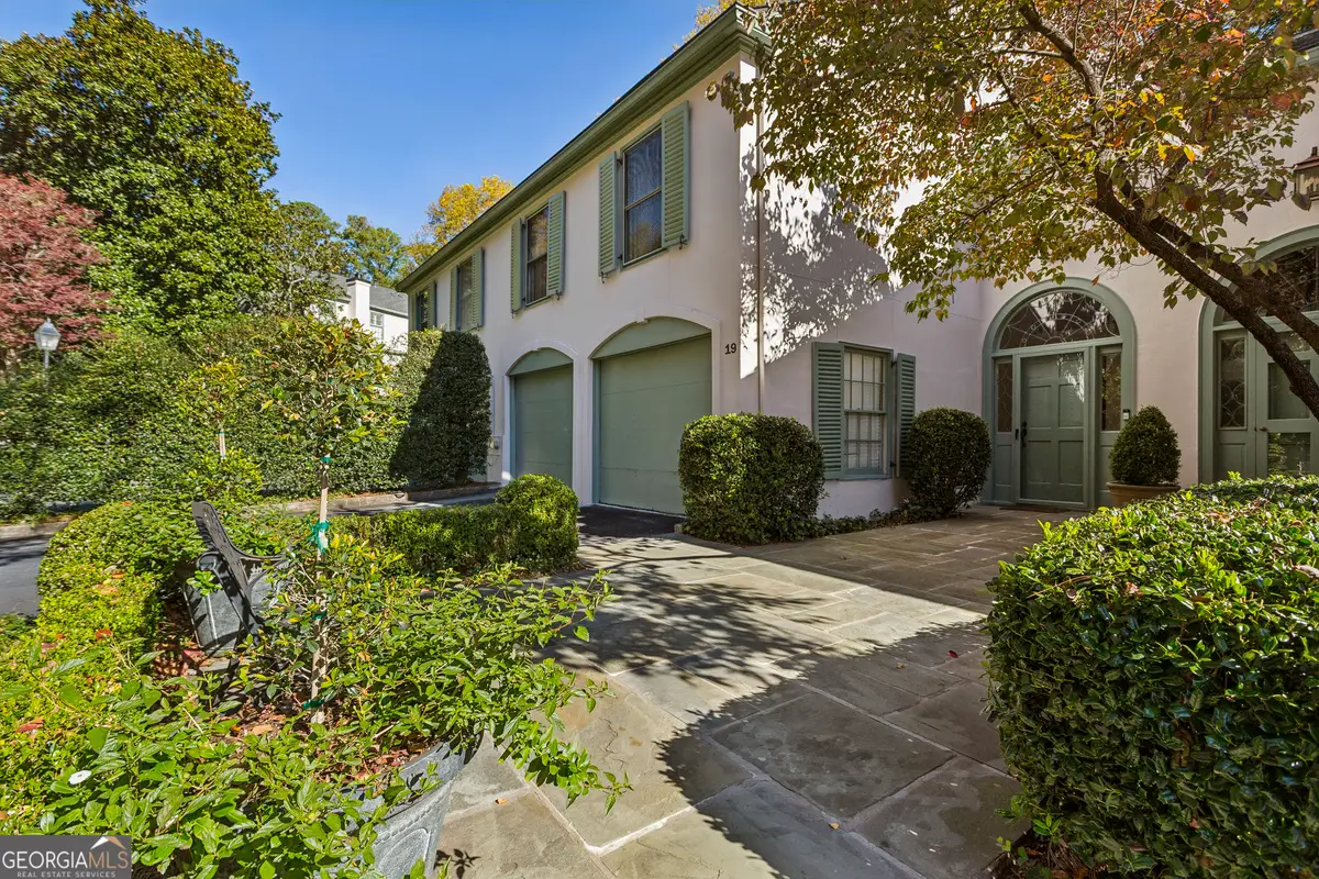 650 Moores Mill Road Nw #19, Atlanta, GA 30327 - Image #1