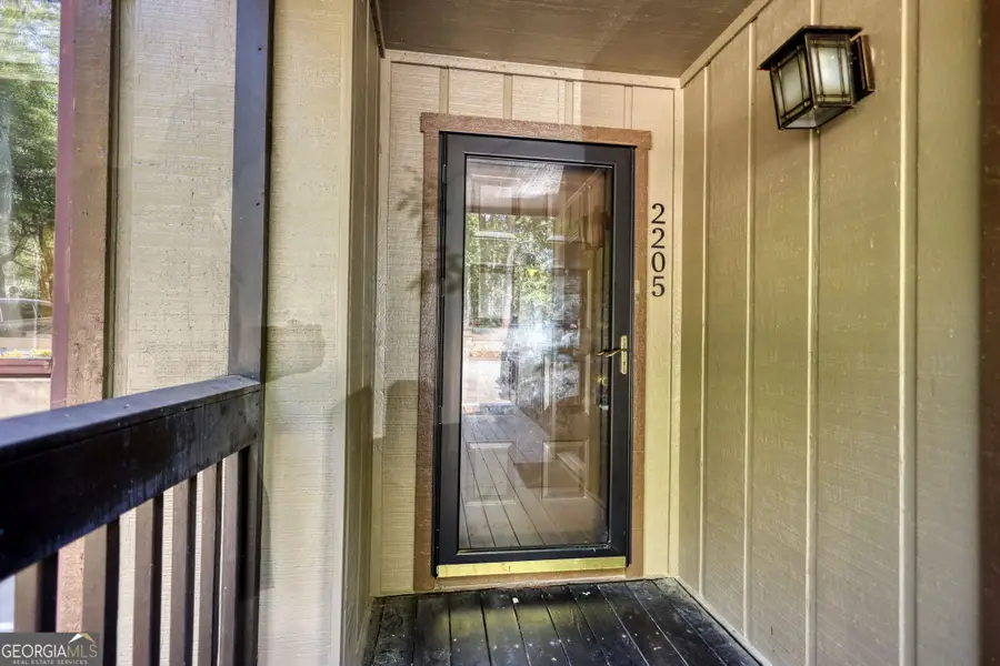 2205 Cumberland Court Se, Smyrna, GA 30080 - Image #3