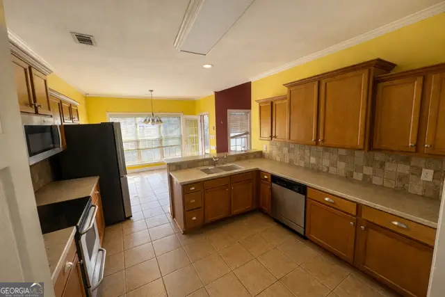 104 Flora Circle, Warner Robins, GA 31088 - Image #2