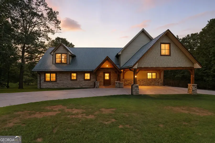 929 Hickory Nut Mountain Road, Tallulah Falls, GA 30573 - Image #3