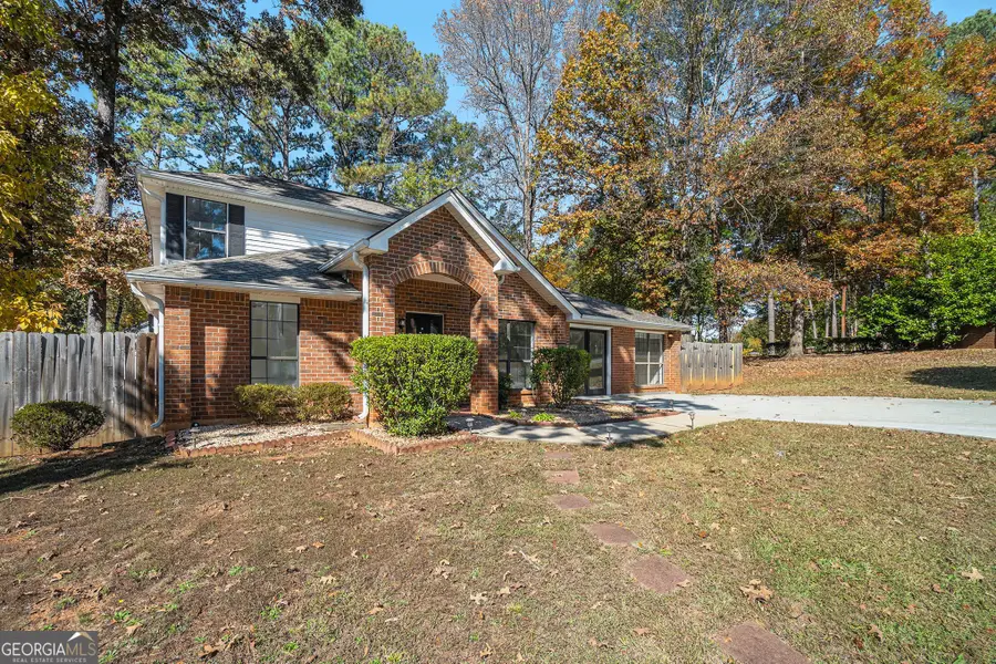 2001 Hunters Cove Drive, Lawrenceville, GA 30044 - Image #2
