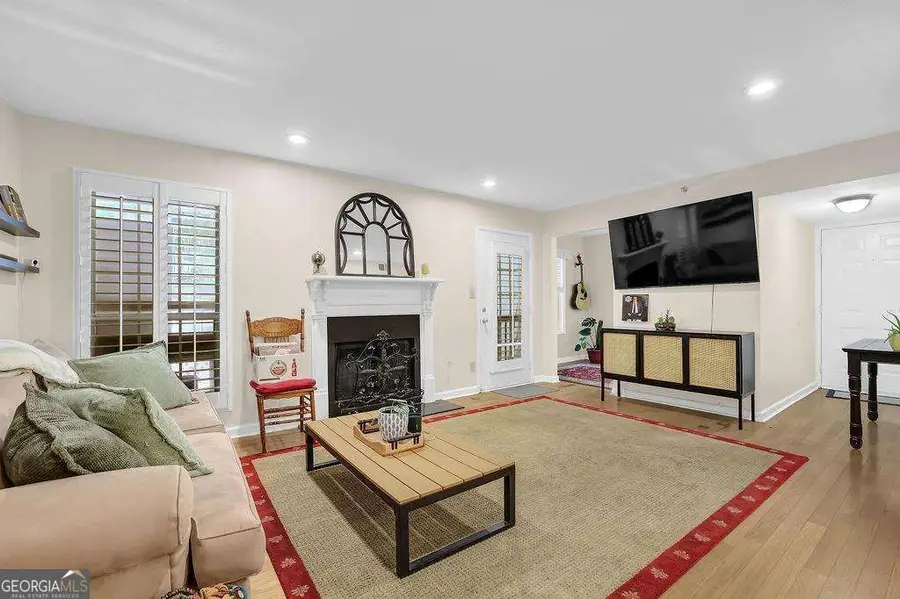 4081 Riverlook Parkway Se #102, Marietta, GA 30067 - Image #3