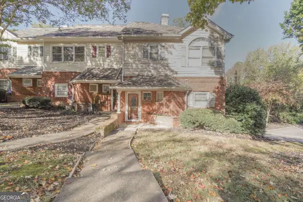 8620 Hope Mews Court, Atlanta, GA 30350