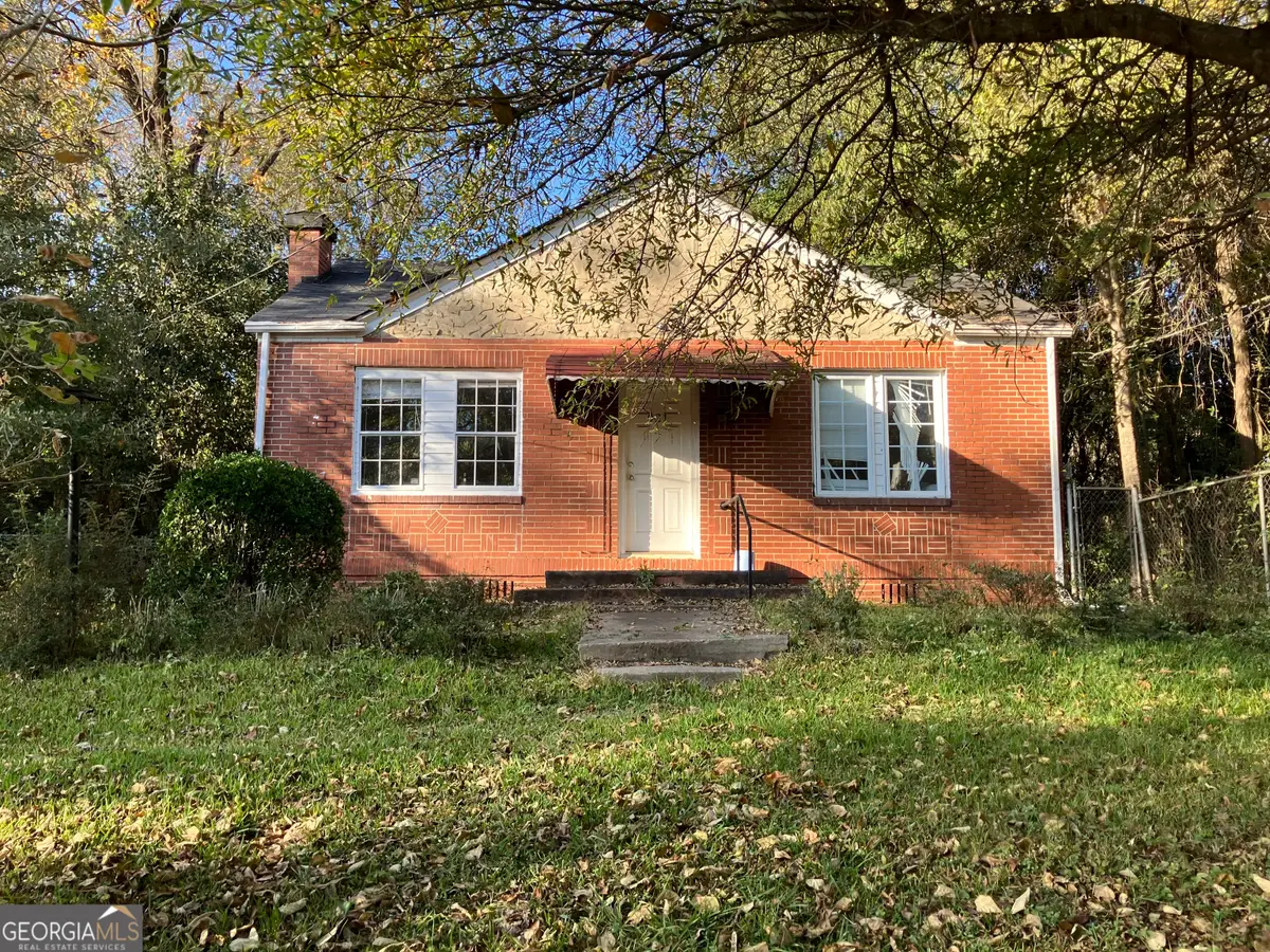 921 W Thomas Street, Milledgeville, GA 31061 - #1