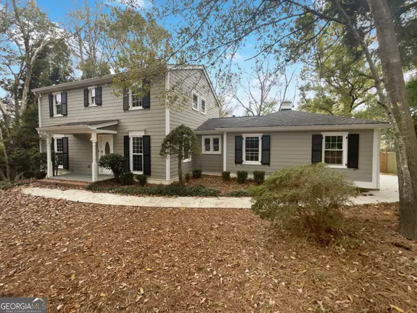 2824 Fontainebleau Drive, Atlanta, GA 30360