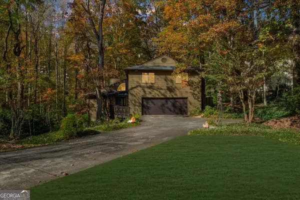 4274 Loch Highland Parkway Ne, Roswell, GA 30075