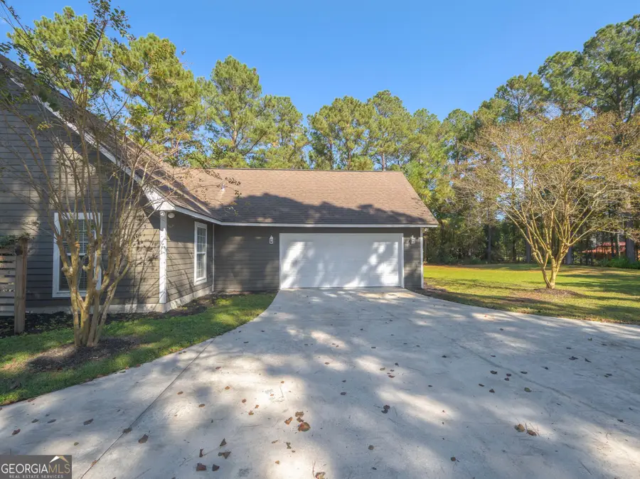 102 Winchester Road, Waverly, GA 31565 - Image #2