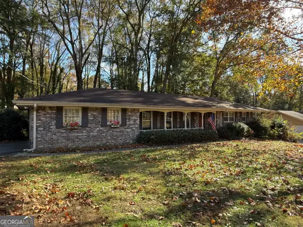 5904 Foxfield Trail, Rex, GA 30273