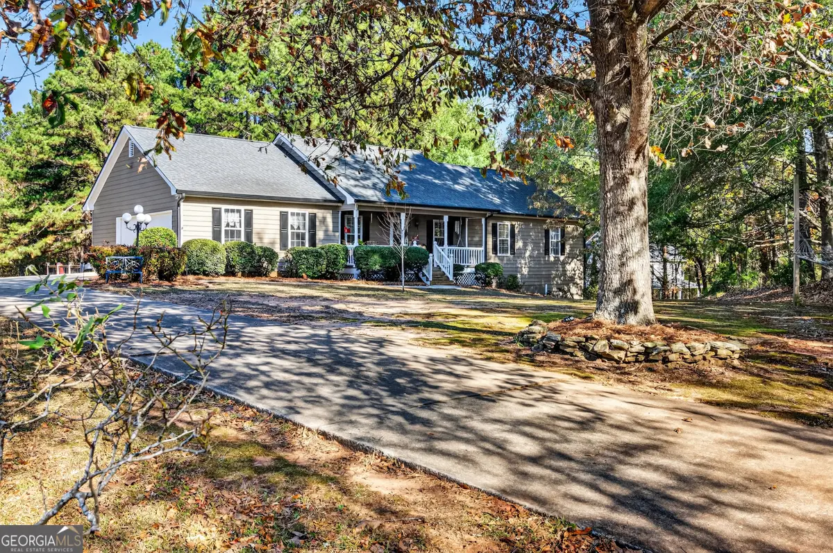 3461 Camelot Way, Loganville, GA 30052 - #1