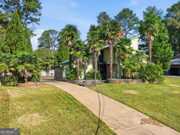 4107 Signal Ridge Sw, Lilburn, GA 30047