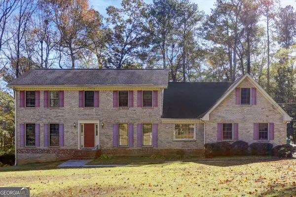 4806 Dean Lane Sw, Lilburn, GA 30047