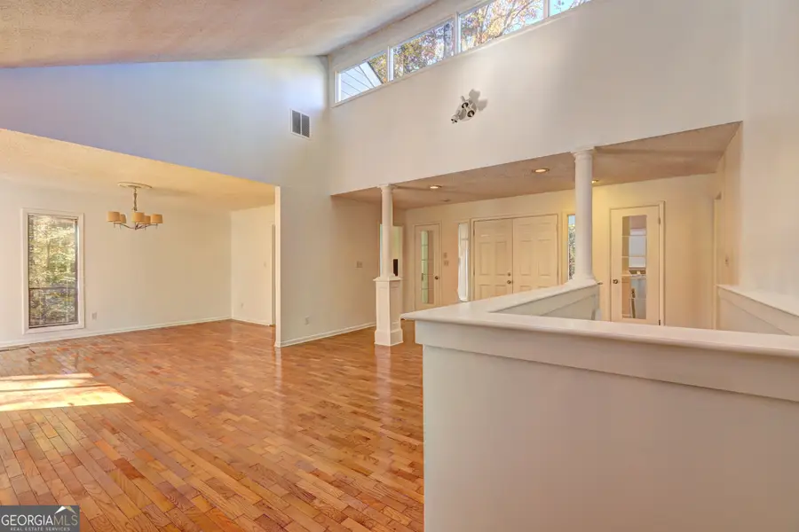 871 Lost Creek Circle, Stone Mountain, GA 30088 - Image #3