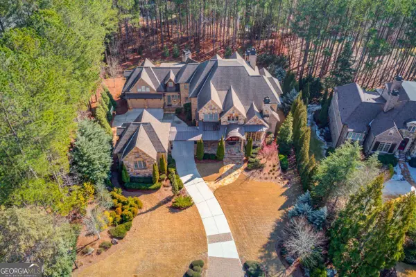 922 Little Darby Lane, Suwanee, GA 30024