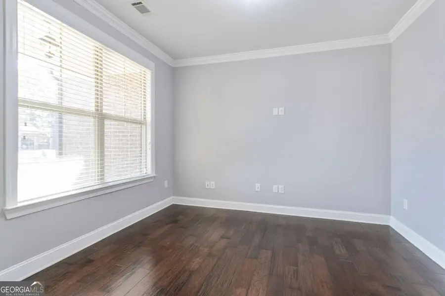 330 La Perla Drive, Sugar Hill, GA 30518 - #2