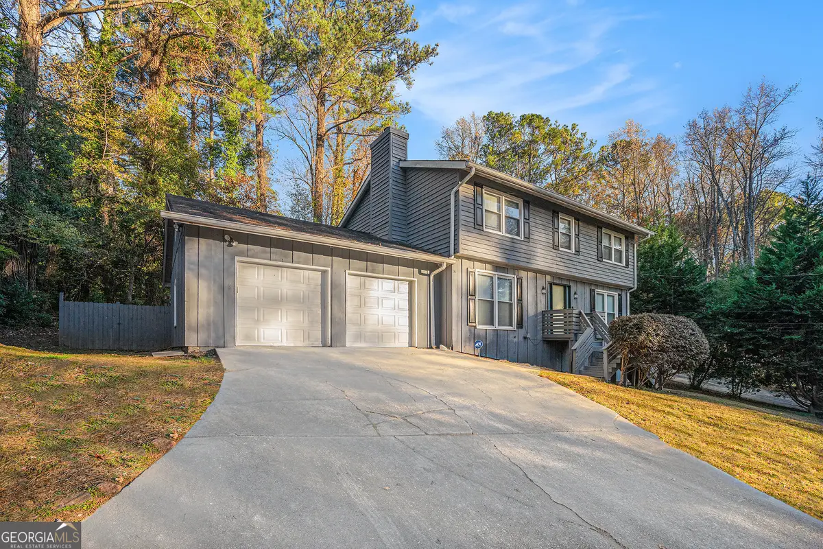 971 Willow Run, Stone Mountain, GA 30088 - Image #1