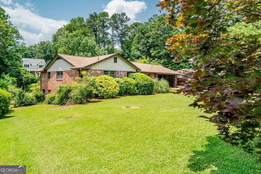 3854 Ridgewood Drive Se, Smyrna, GA 30080 - Image #3