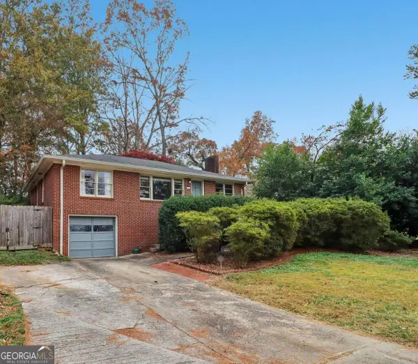 2749 Eastfield Road Se, Smyrna, GA 30080