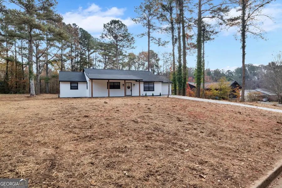 9056 Chestnut Lake Drive, Jonesboro, GA 30236 - Image #3