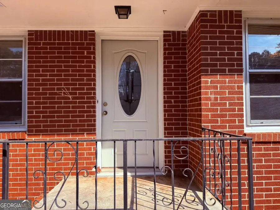 1226 Hickory Drive Sw, Lilburn, GA 30047 - Image #3