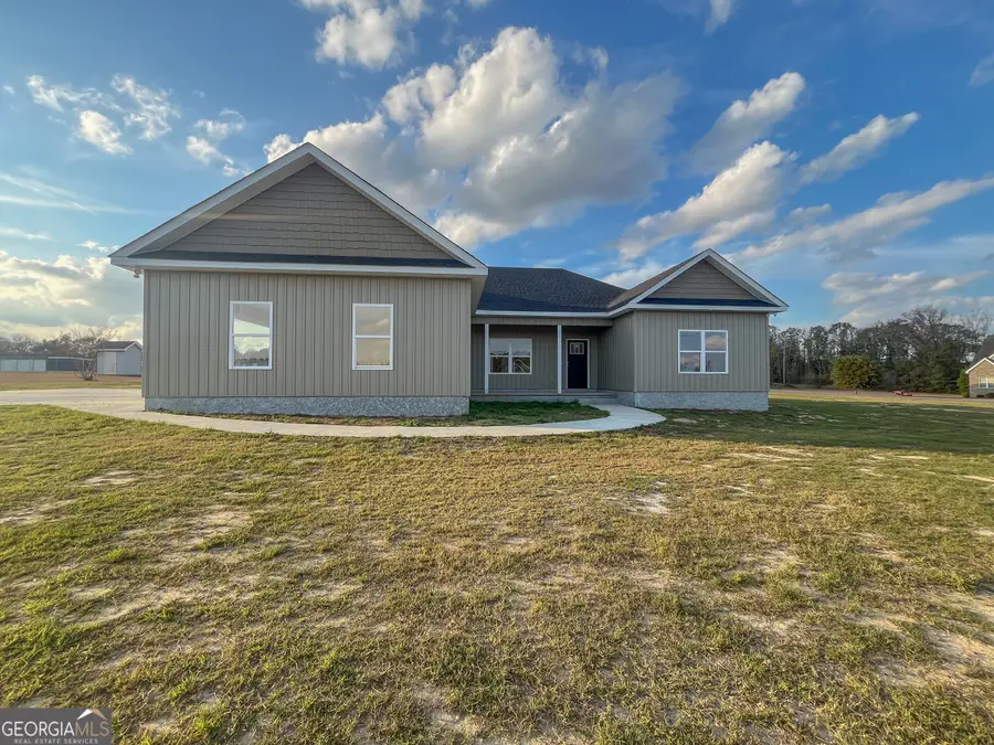 522 Clearwater Cir Road, Dublin, GA 31021 - Image #2