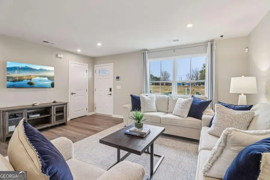 6643 Red Oak Way, Stone Mountain, GA 30087 - Image #3