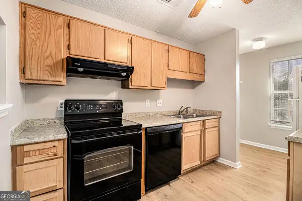 6174 Field Stone Drive, Douglasville, GA 30134