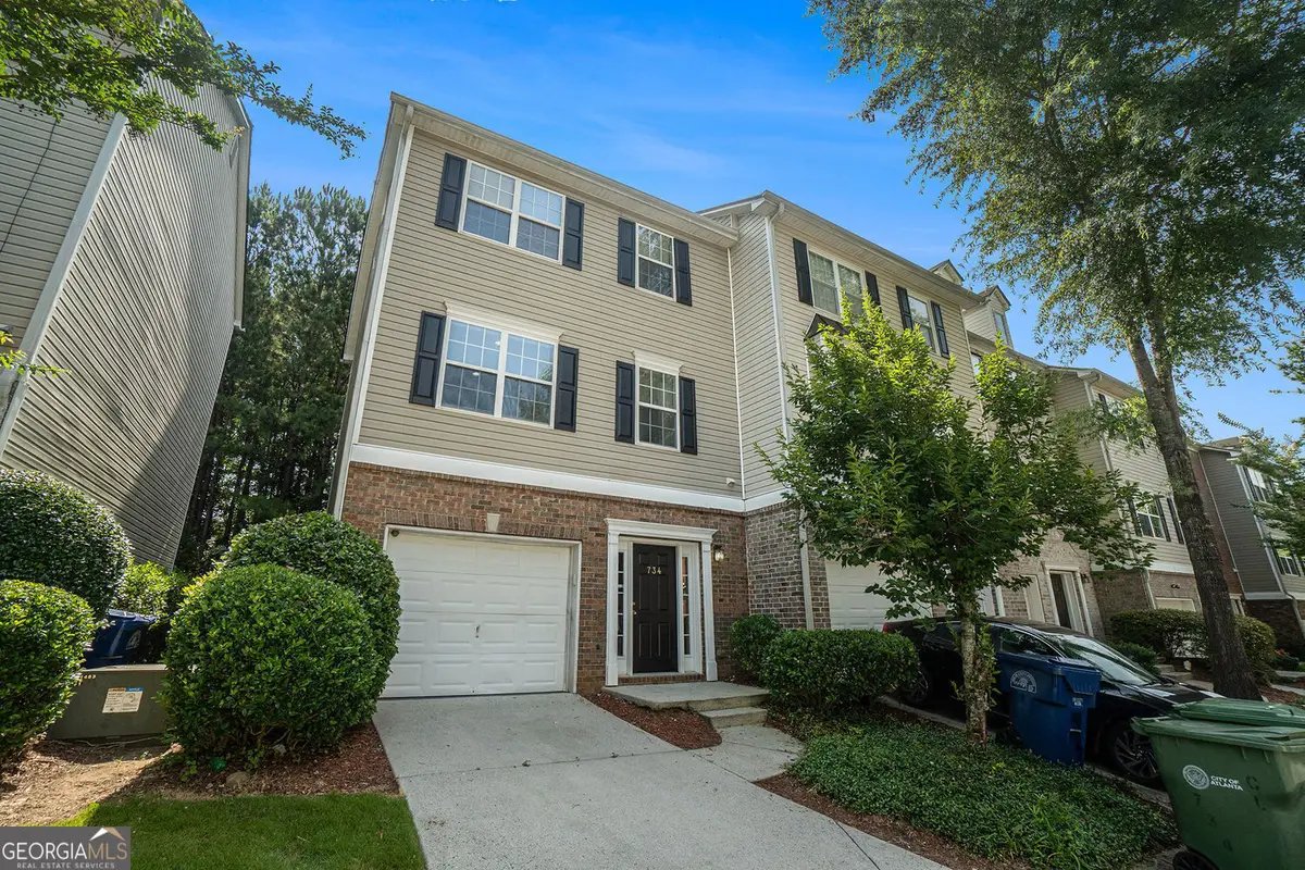 734 Celeste Lane Sw #84, Atlanta, GA 30331 - Image #1